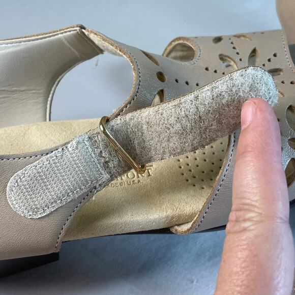 SAS Tripad Comfort Womens Size 7.5N Beige Sandals Leather Sunburst Cushioned - Picture 6 of 10